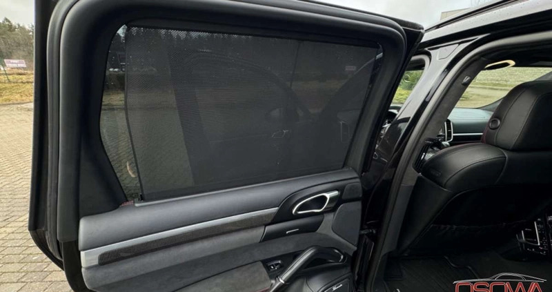 Porsche Cayenne cena 199998 przebieg: 125000, rok produkcji 2016 z Szczecin małe 781